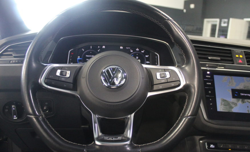 VOLKSWAGEN TIGUAN 2.0L TDI 190 DSG 4MOTION RLINE PANO VIRTUAL DYNAUDIO