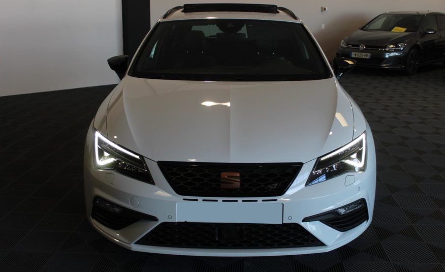 SEAT LEON ST CUPRA DSG 300 4DRIVE PANO VIRTUAL BEATS